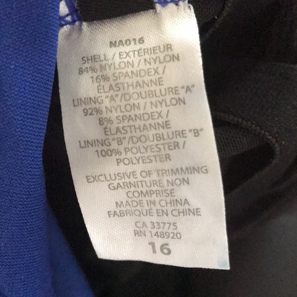 Byron Bay size 16 swimsuit w inset bra, adjustable straps & gathered front - Picture 8 of 8